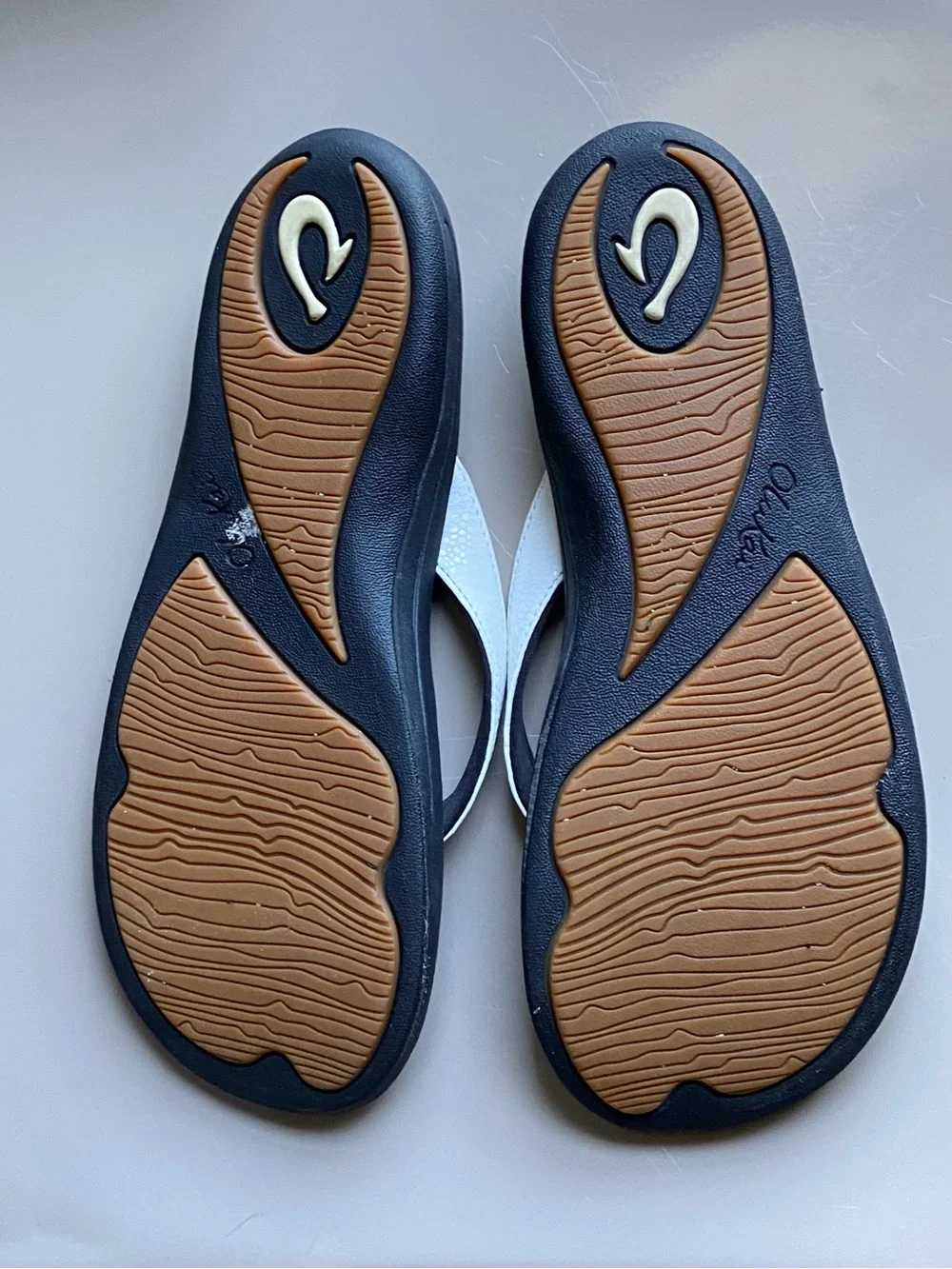 OluKai classic thong